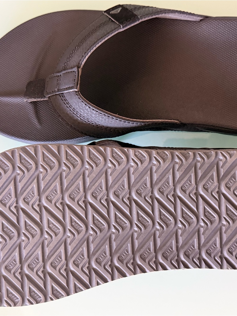 Reef Men’s 9, Black Sandals, Cushion Phantom Flip-Flop & Thong NEW - Picture 7 of 14